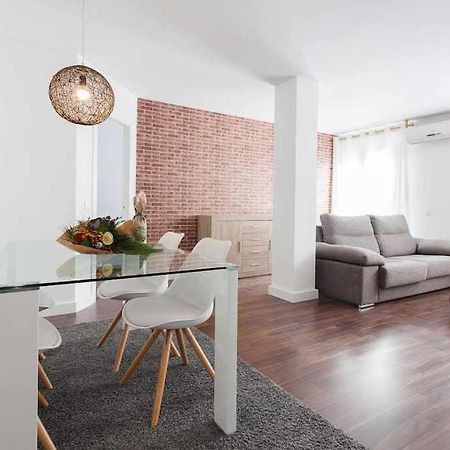 Apartamento para 4 con terraza privada en el centro Gerona Exterior foto