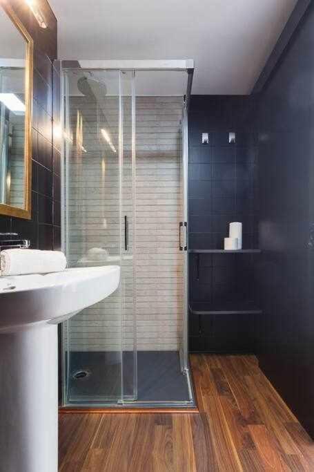 Apartamento para 4 con terraza privada en el centro Gerona Exterior foto