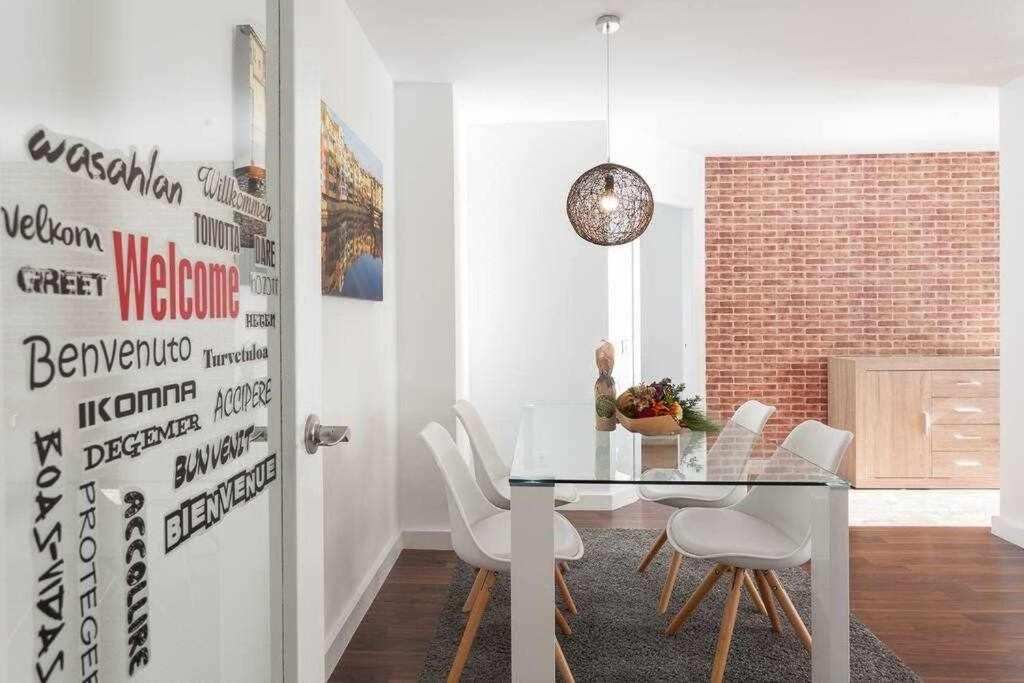 Apartamento para 4 con terraza privada en el centro Gerona Exterior foto