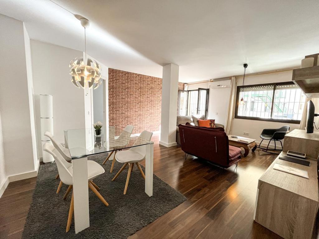 Apartamento para 4 con terraza privada en el centro Gerona Exterior foto